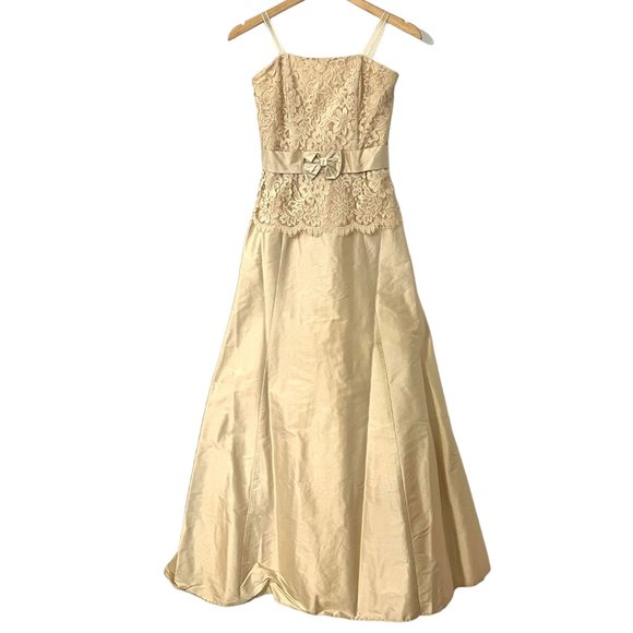 Scott McClintock Dresses & Skirts - Scott McClintock Gold Formal Gown Dress 4 Lace Satin Long Prom Evening Ball USA